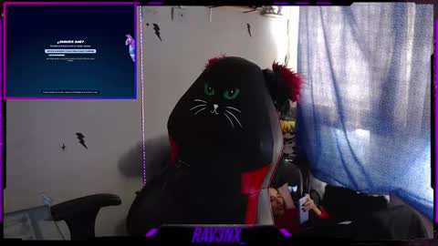   online show from December 11, 3:37 pm