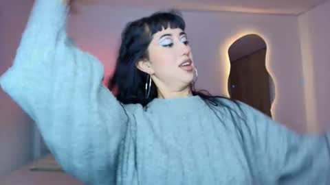 Raven  online show from November 7, 2:30 pm