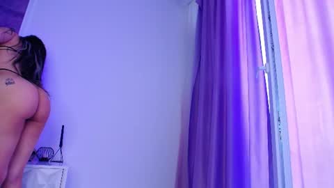 Raven Foxxy online show from June 27, 9:15 am