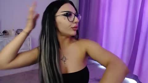 Raven Foxxy online show from August 7, 5:38 am