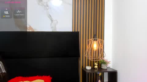 raven_loove online show from July 7, 5:28 pm