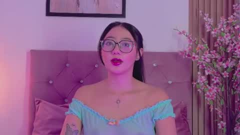 ravena_queen online show from August 1, 2:02 am