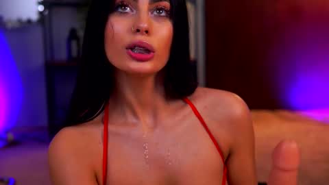 Lav online show from December 15, 8:05 pm