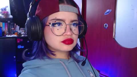 raventh_ online show from November 4, 11:33 am