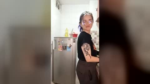 raventh_ online show from June 24, 3:13 am