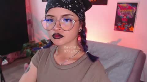 raventh_ online show from July 16, 2:37 am