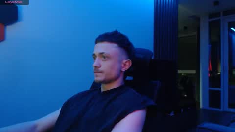Snapshot of ravine_doleg chatting on September 20, 11:41 pm Alex Nash online show from September 20, 11:41 pm