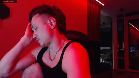 Snapshot of ravine_doleg chatting on October 1, 11:58 pm Alex Nash online show from October 1, 11:58 pm