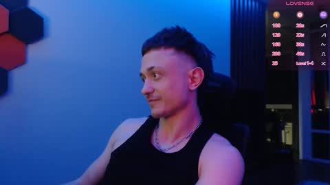 Snapshot of ravine_doleg chatting on September 18, 11:20 pm Alex Nash online show from September 18, 11:20 pm