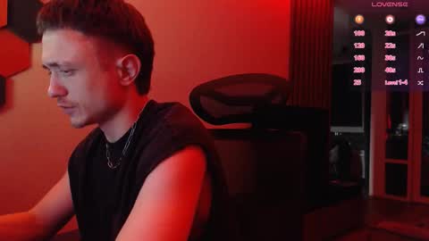 Snapshot of ravine_doleg chatting on September 10, 7:15 pm Alex Nash online show from September 10, 7:15 pm