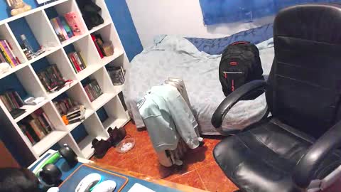 ravingr3d3 online show from March 2, 5:08 pm