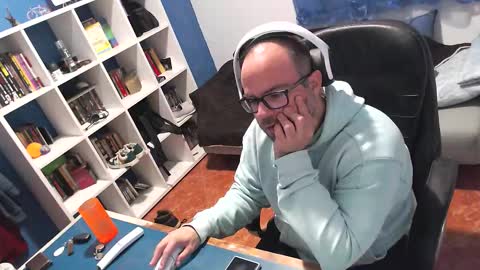 ravingr3d3 online show from November 10, 10:12 pm