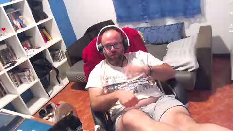 ravingr3d3 online show from July 10, 11:31 pm