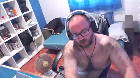 ravingr3d3 online show from July 16, 11:02 am