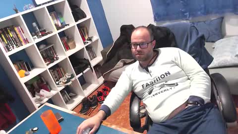 ravingr3d3 online show from November 14, 1:08 am