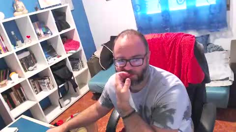 ravingr3d3 online show from July 23, 8:56 am