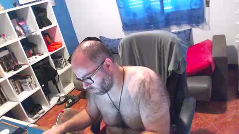 ravingr3d3 online show from July 2, 9:36 am
