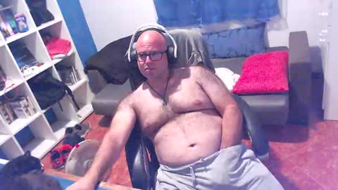 ravingr3d3 online show from July 29, 10:54 pm