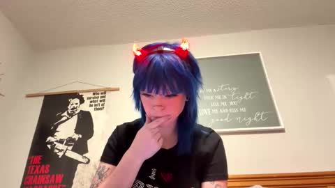 Ravynn 3 online show from October 31, 2:06 pm