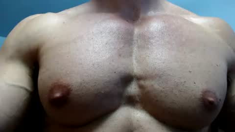 razorramon13 online show from June 30, 12:37 pm