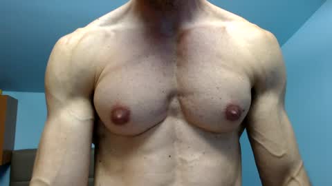 razorramon13 online show from July 9, 11:58 am