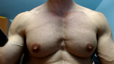 razorramon13 online show from July 30, 9:15 pm
