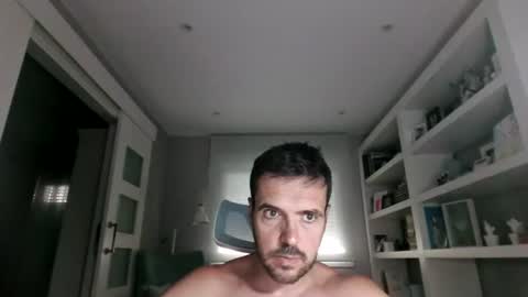 rbaggio24 online show from August 2, 3:14 pm