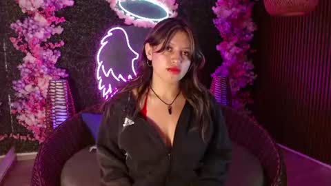 rea_black online show from July 3, 4:50 am