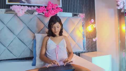 DONCELLA online show from April 23, 8:54 pm