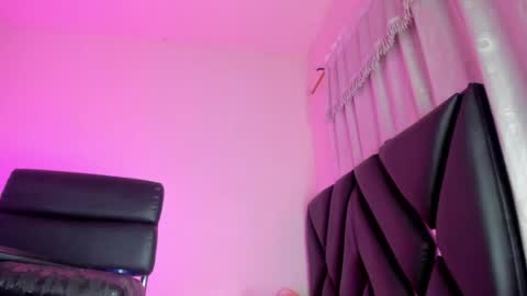 real_sweetbrina online show from April 30, 8:57 pm