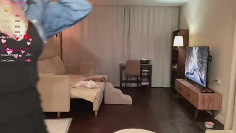 AliceEve online show from February 18, 8:47 pm