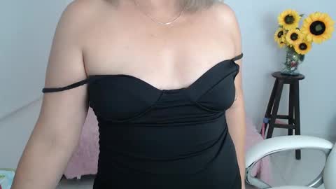 REBECA online show from November 26, 2:58 pm