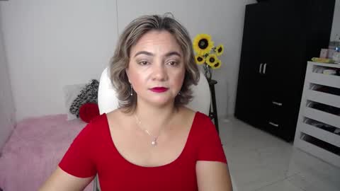 Snapshot of rebeca_milf chatting on February 12, 12:22 pm REBECA online show from February 12, 12:22 pm