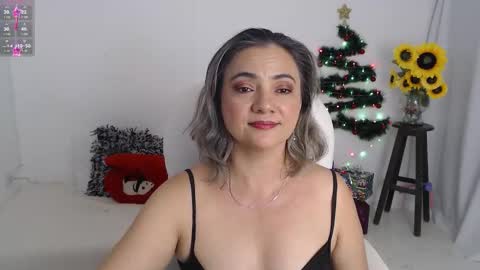 REBECA online show from December 19, 3:07 pm