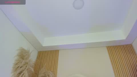 rebeca_taylor_ online show from June 24, 3:57 am