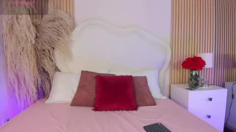 rebeca_taylor_ online show from May 5, 3:13 am