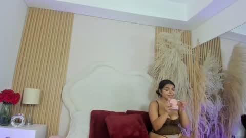 rebeca_taylor_ online show from July 3, 3:55 am