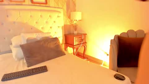 Rebeca Whatsson online show from March 13, 12:08 pm