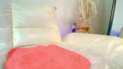 Rebeca Williams online show from February 27, 9:36 pm