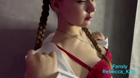 rebecca_____ online show from March 18, 5:46 am