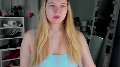 rebecca_____ online show from January 16, 2:20 am