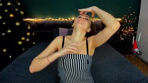 rebecca_diamonds online show from January 12, 7:04 am