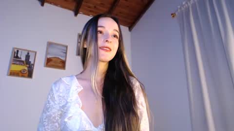 Becca Johnsoon online show from March 8, 2:37 am