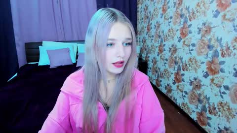 Snapshot of rebeccachamb chatting on September 27, 7:55 pm rebeccachamb online show from September 27, 7:55 pm