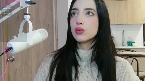 rebeccawhite_meow online show from January 7, 9:09 pm