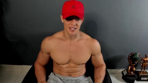 twitter REECET26 instagram RECCETAYLOR online show from March 12, 12:42 am