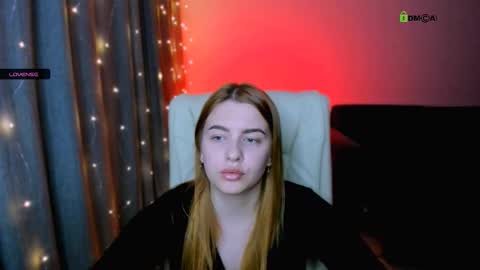 red__dizzy online show from November 13, 8:33 pm