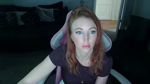 Red -  online show from May 3, 5:19 pm