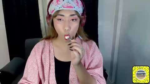 Snapshot of red_kitsune69 chatting on March 10, 6:27 am red_kitsune69 online show from March 10, 6:27 am