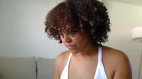 Redbonescarlet online show from October 2, 5:23 pm